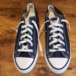 Womans Converse Sneakers
